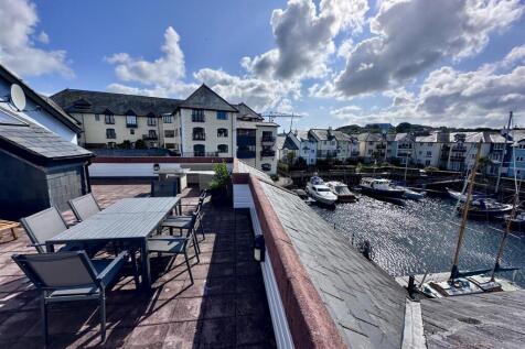 ROOF TERRACE