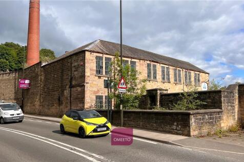 Roadside unit to let
