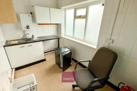 Rear kitchen