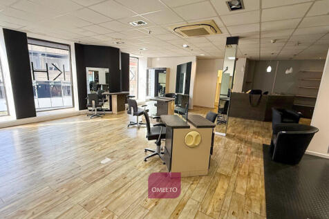 Studio to let