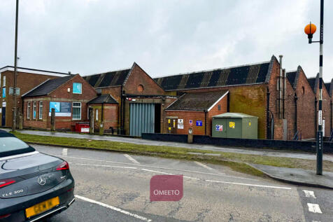 Warehouse to let