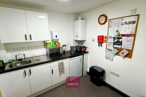 Former Takeaway for sale