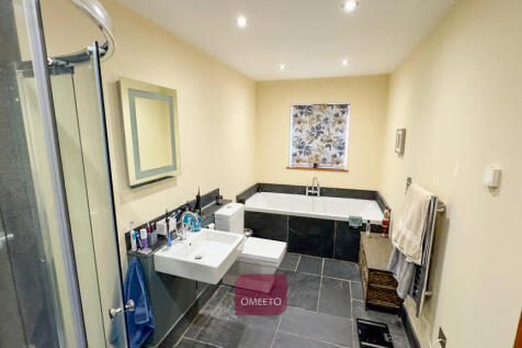Annex Bathroom