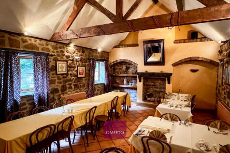 Guesthouse for sale