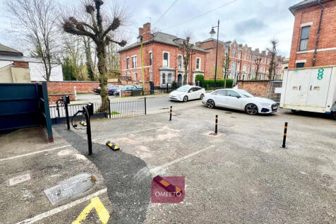 Block of apartments for sale