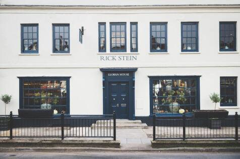 JR20160929_SteinsMarlborough_Interiors12 edited.