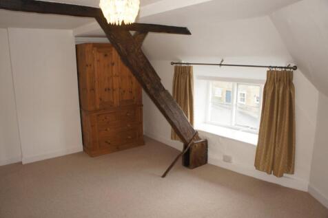 Bedroom 1.JPG