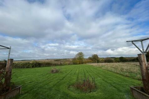 Horse  Radish Minster Lovell_Web_2.jpg