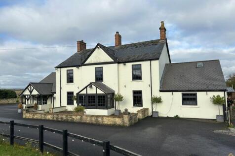 Horse  Radish Minster Lovell_Web.jpg