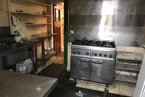 8 Three Lions Kitchen 1.jpg