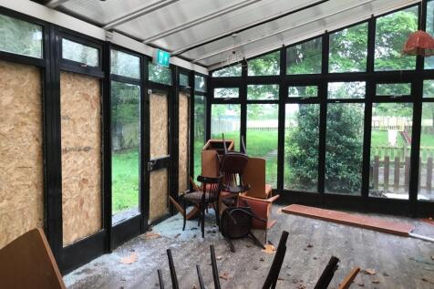 11 Three Lions Conservatory.jpg