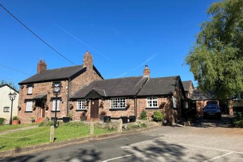 Bunbury Arms Photo 2.jpg
