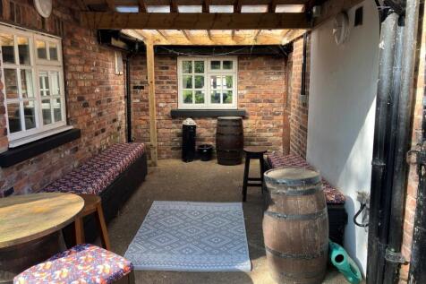 Bunbury Arms Photo 11.jpg