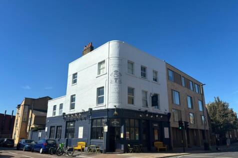 WhatsApp Image 20250925 at 24727 PM.jpeg