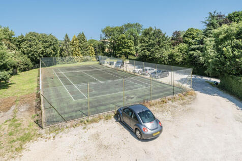 1297896-5-685446b797e1d-ARW - tennis Court 6 June 