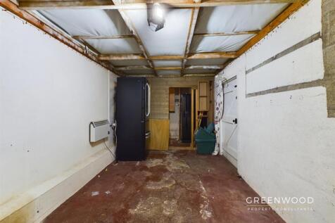 CAM01514G0-PR0038-STILL016.jpg
