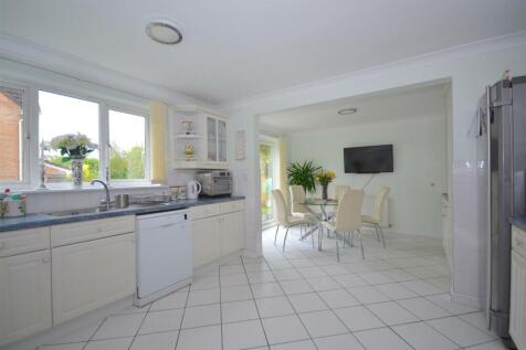 Kitchen Diner..JPG