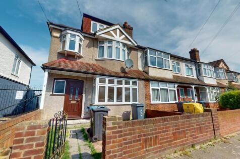 8-Rowan-Crescent-...