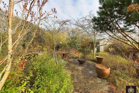 CAM03841G0-PR0039-STILL019.jpg