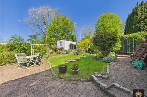 CAM03841G0-PR0072-STILL068.jpg