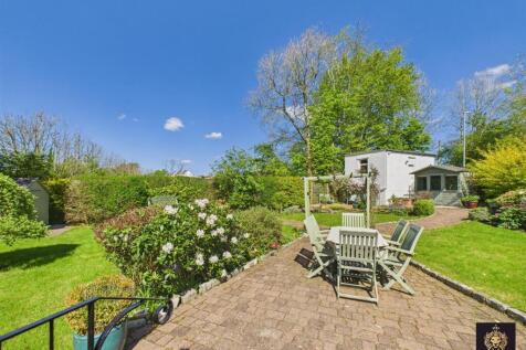 CAM03841G0-PR0072-STILL048.jpg