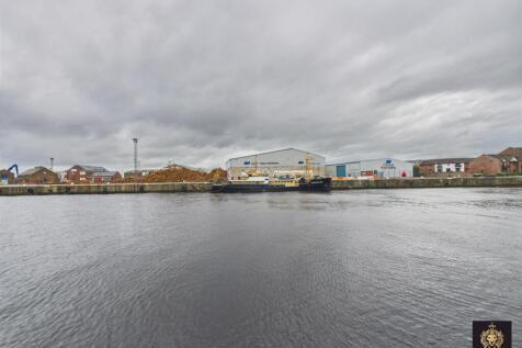 CAM03841G0-PR0090-STILL007.jpg