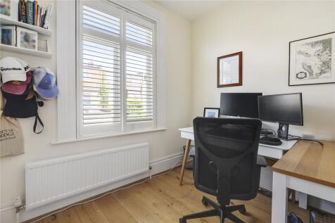Bedroom/Study
