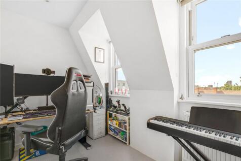 Bedroom/Study