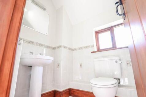 Bed 2 En-suite