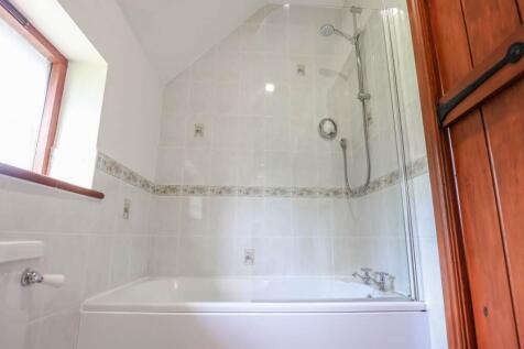 Bedroom Two En-suite