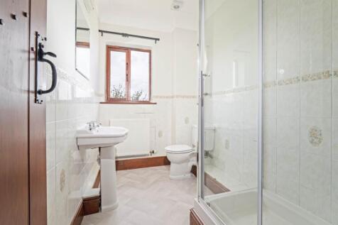 En-suite 1
