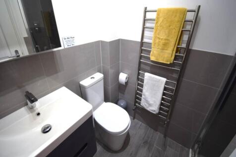 Bedroom Two ensuite