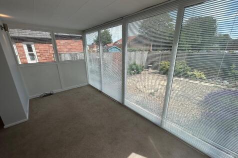 Lounge Extension