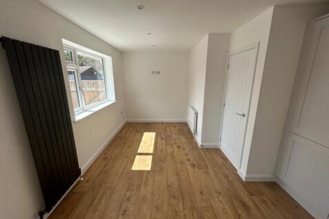 Kitchen/Dining Space