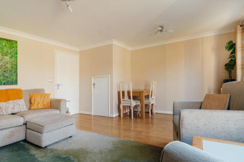 Living / Dining Room