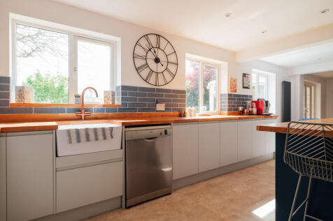 Kitchen / Dining / Family Area