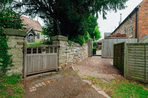 Access to garden.