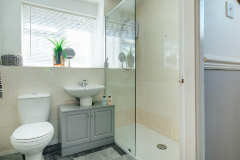 Family Shower Room