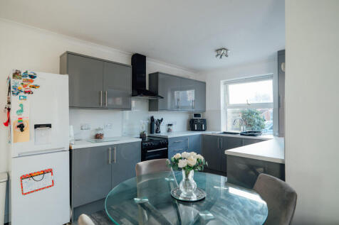 Open Plan Kitchen / Living / Dining Area