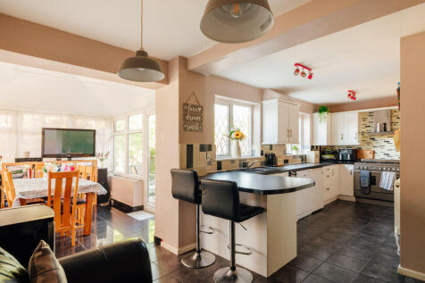 9 joiners close rightmove (8 of 57)