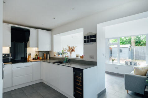 Kitchen / Dining / Family Room