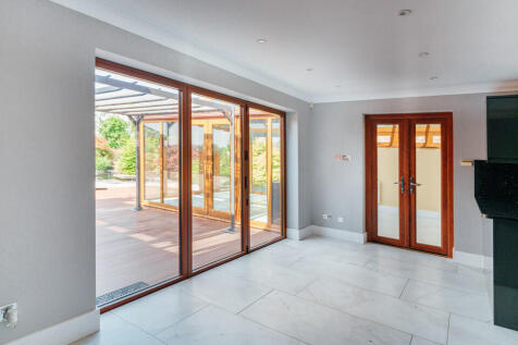 Kitchen / Breakfast Room