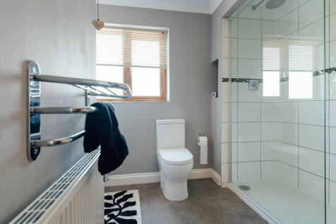 Family Shower Room