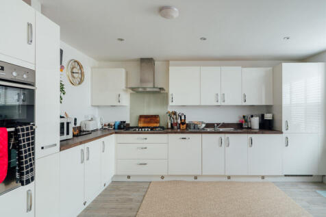 Kitchen / Breakfast Room