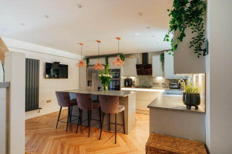 Kitchen / Breakfast Room