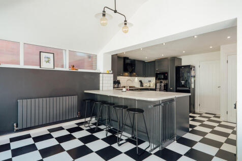 Kitchen / Dining / Family Room