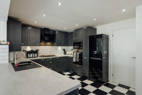 Kitchen / Dining / Family Room