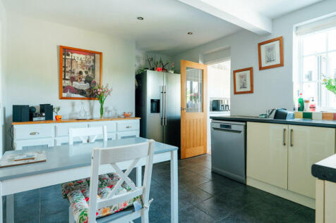 Kitchen / Breakfast Room