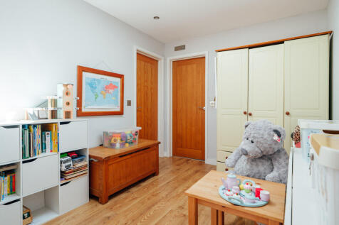 Bedroom / Reception Room