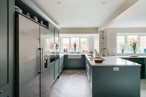 Kitchen / Breakfast Room